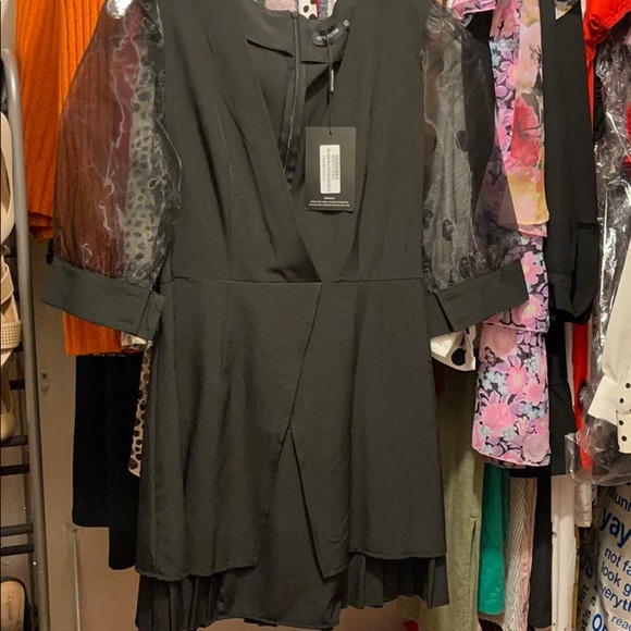 Dress - Picture 1 of 3